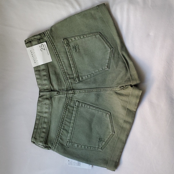 Bullhead Denim Co High Rise Short NWT - Picture 7 of 8